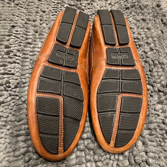 Clarks Driving Loafers - Picture 2 of 5